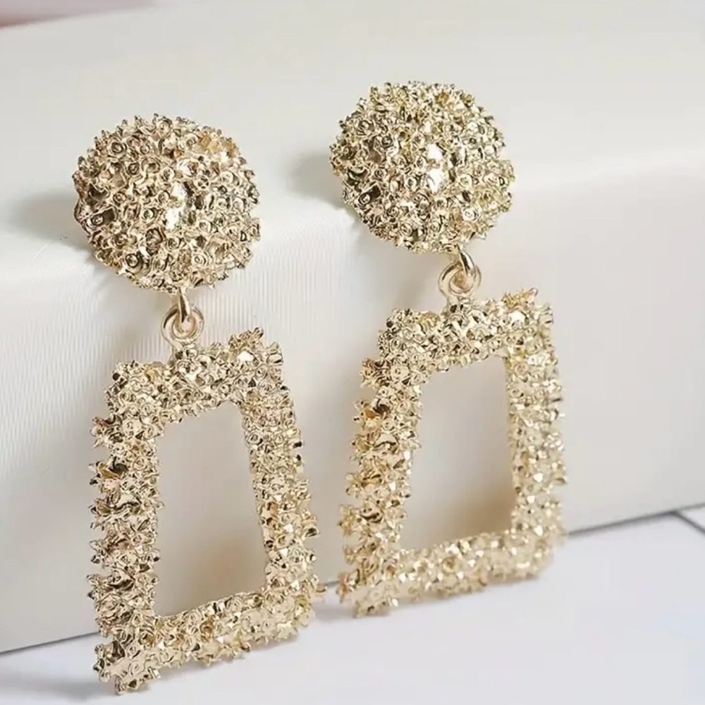 Icy-Chic Bold Statement Earrings - image 3